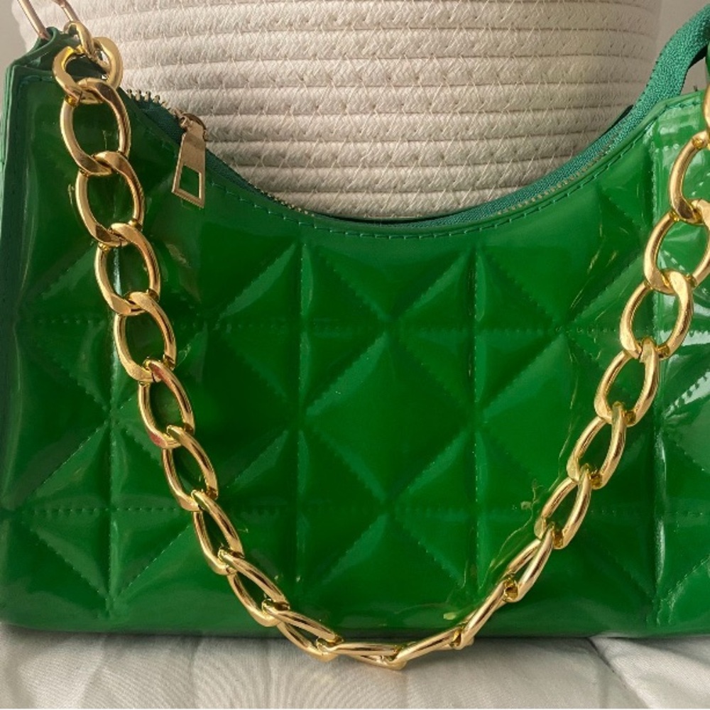 Green Quilted Chain Shoulder Bag